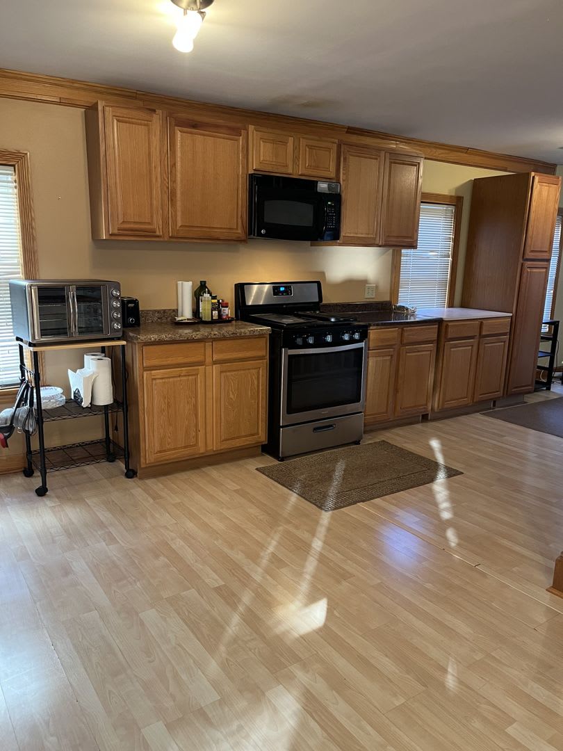 Fantastic 1 BR 2BA Home for Rent Near Brady Street – photo 3