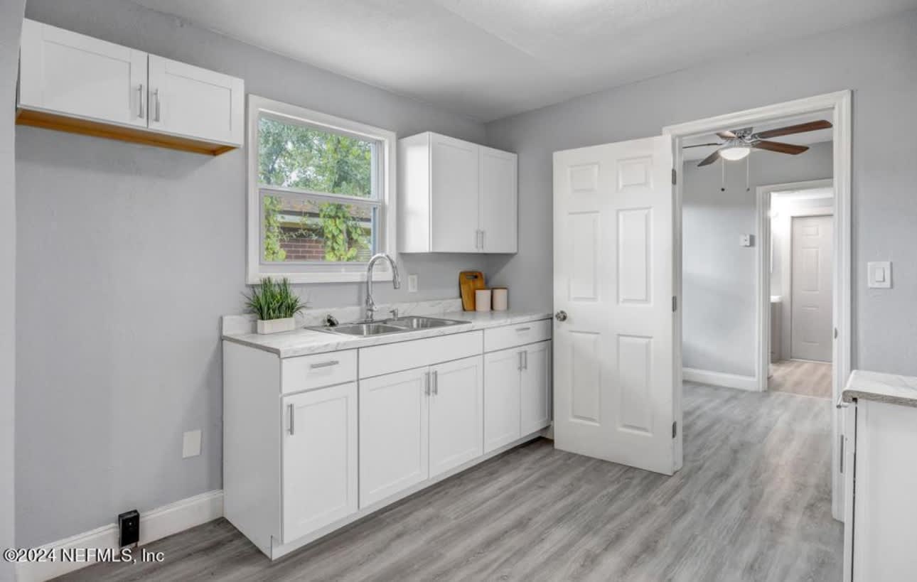 1721 Campus St – photo 4