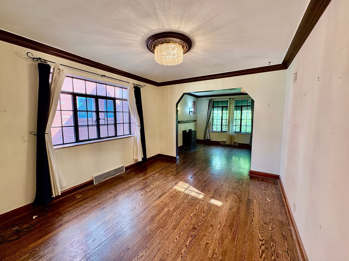6040 MARQUETTE AVE – photo 4