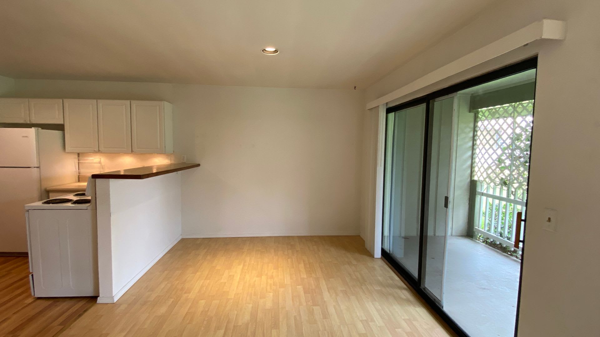 Charming 2-Bedroom 2-Bath plus Bonus Room Home for Rent in Waimea – photo 3
