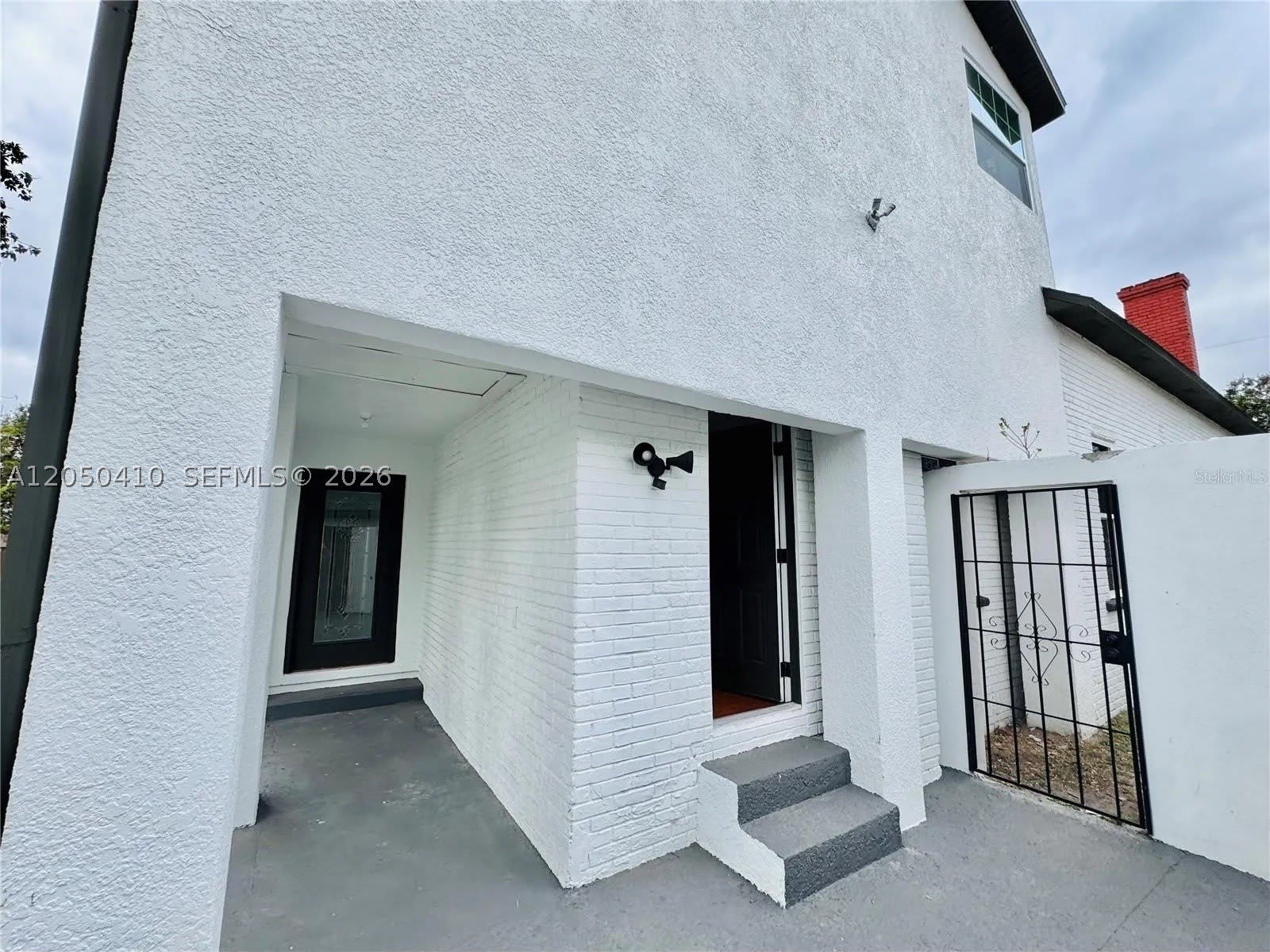 1017 E 19 AVE – photo 3