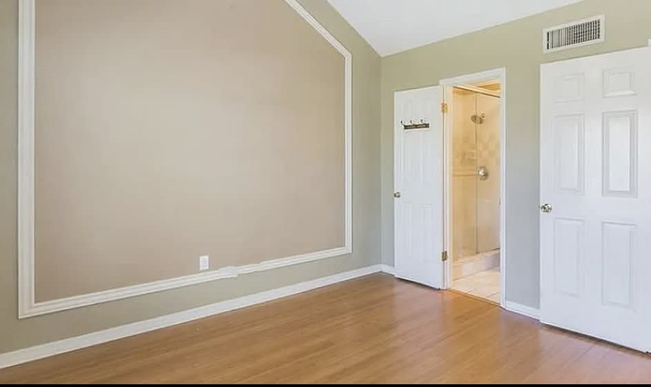 1226 Villa Lane – photo 5