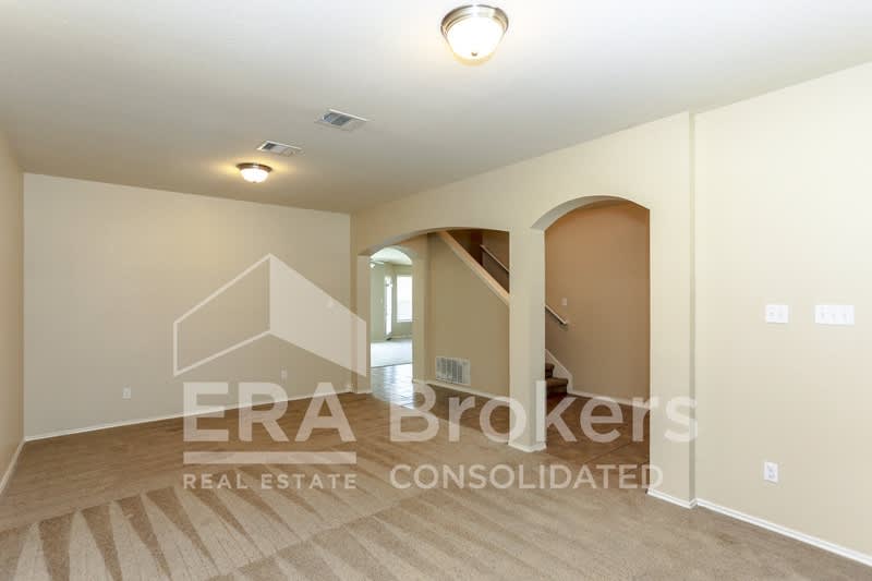 6202 Suellen Lane – photo 4