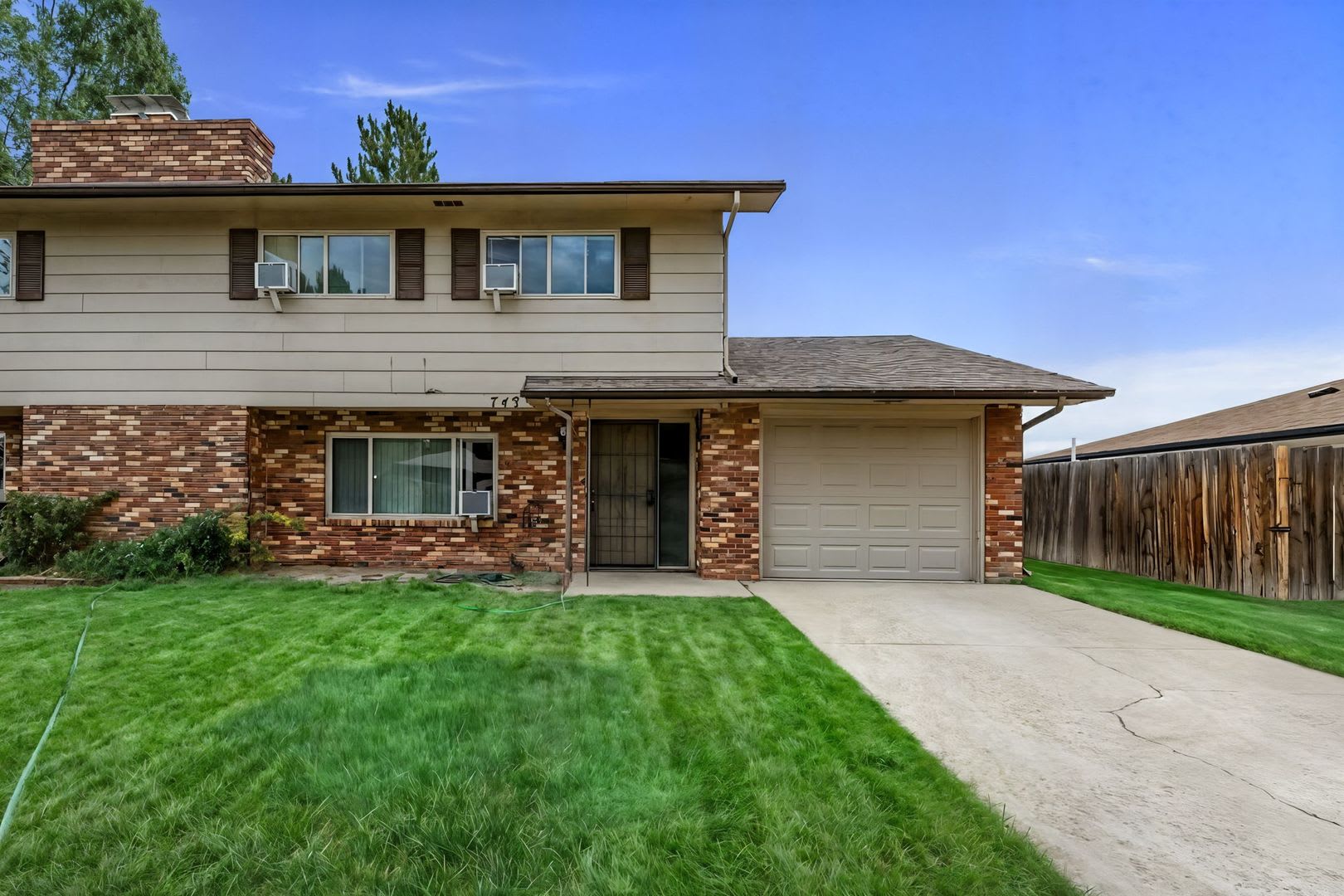 745 Nyssa Drive – photo 2