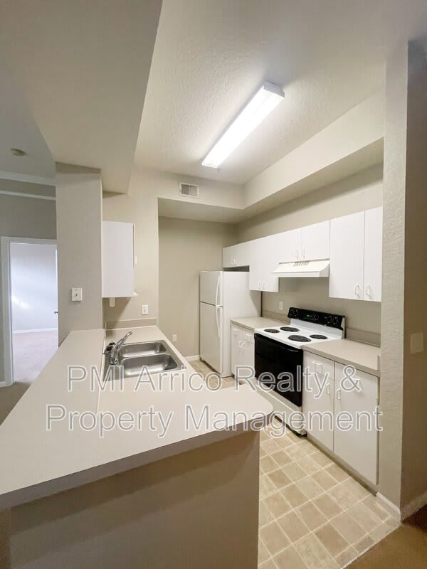 17112 Carrington Park Dr – photo 3