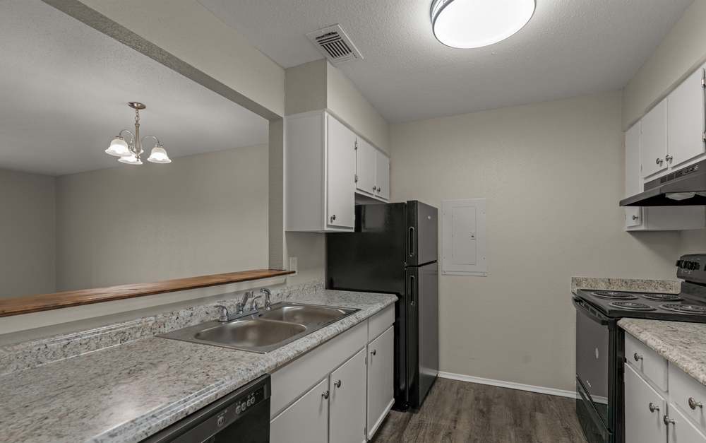 Cedar Creek Village – photo 2
