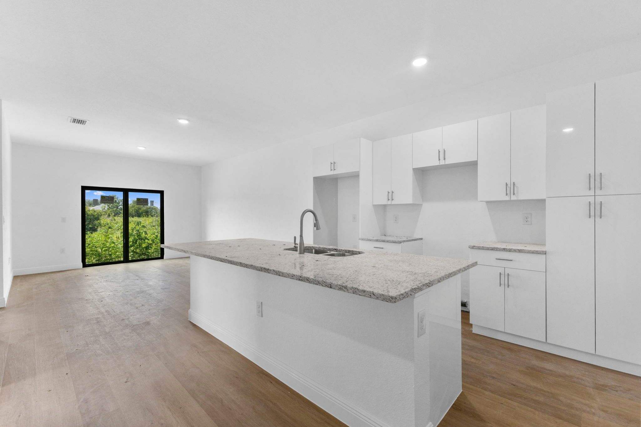 1135 Harvest Ave Unit A – photo 2
