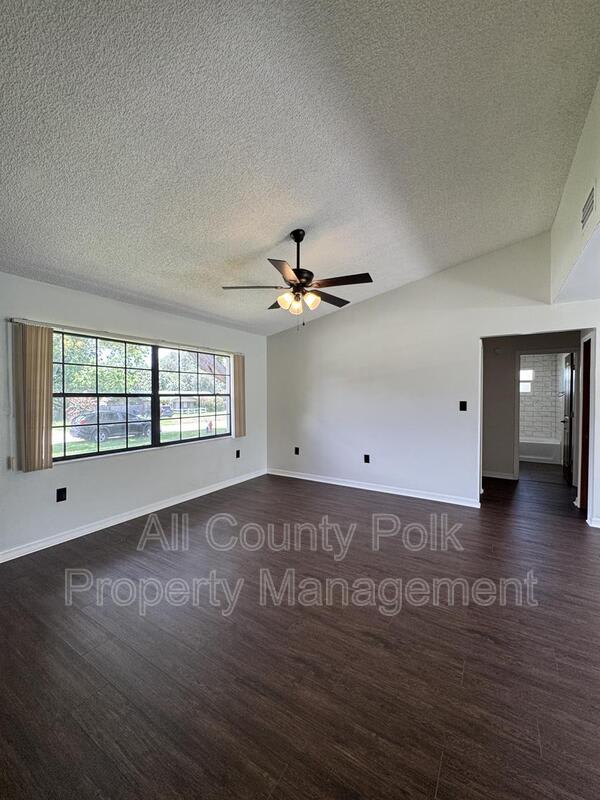 8601 Sunnydale Ln – photo 4