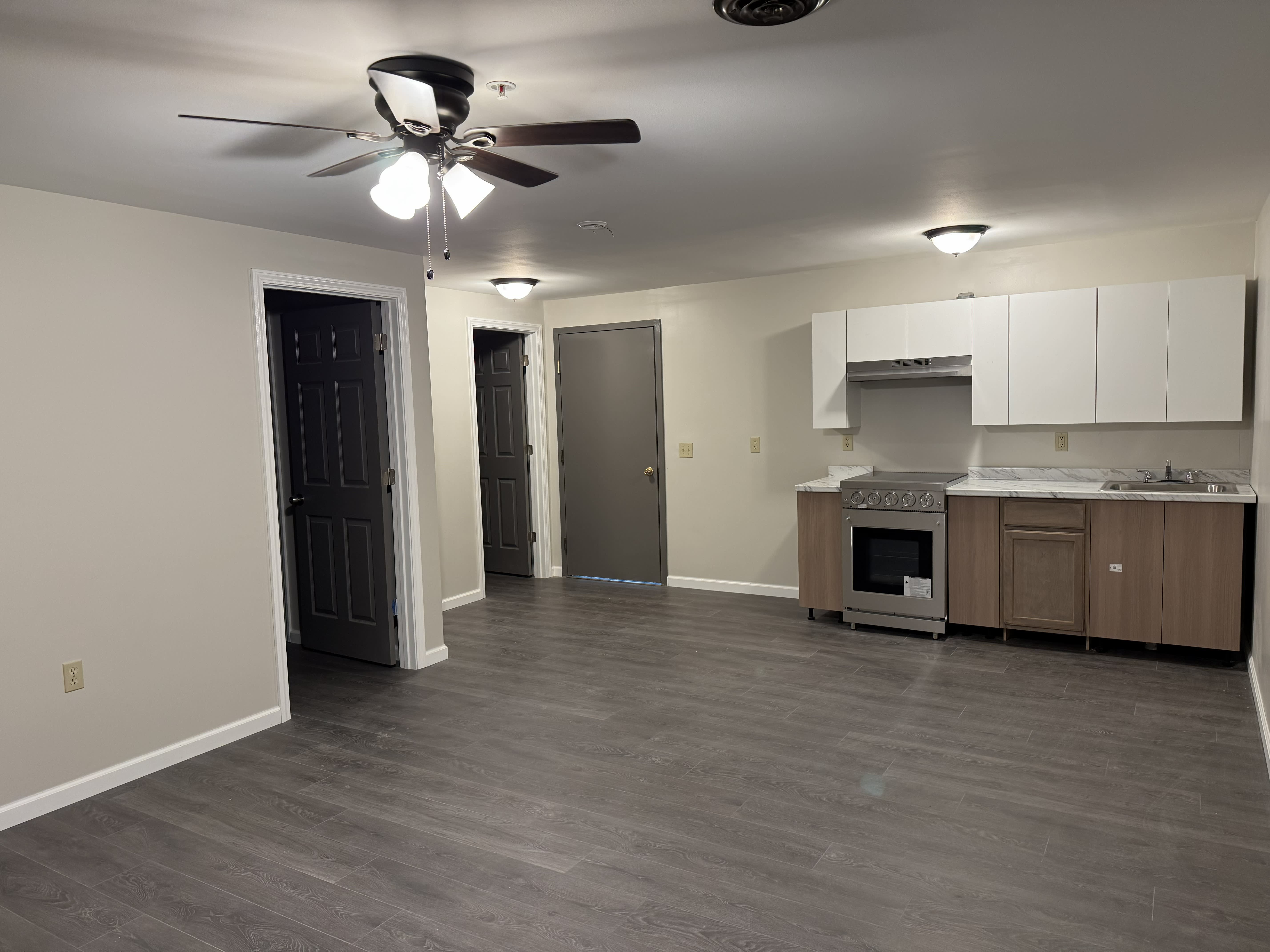 355 S Main St – photo 3