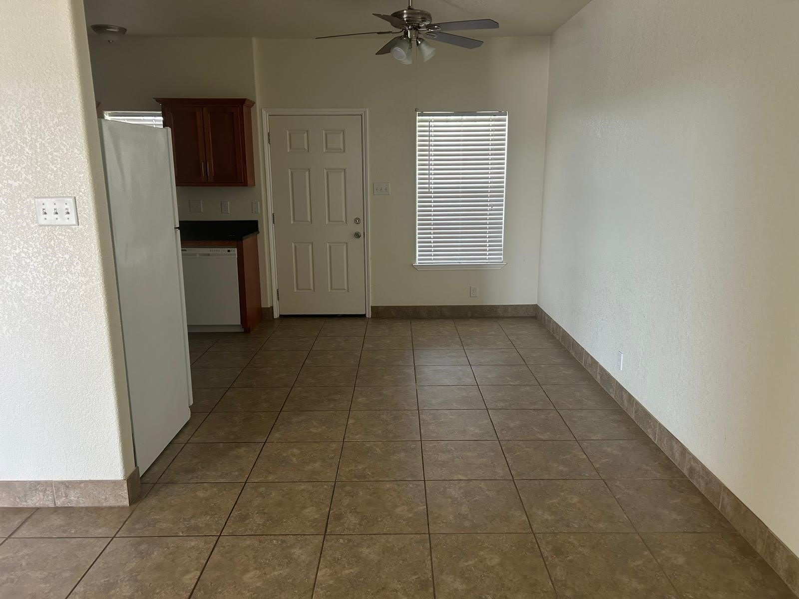 317 Don Martin – photo 5