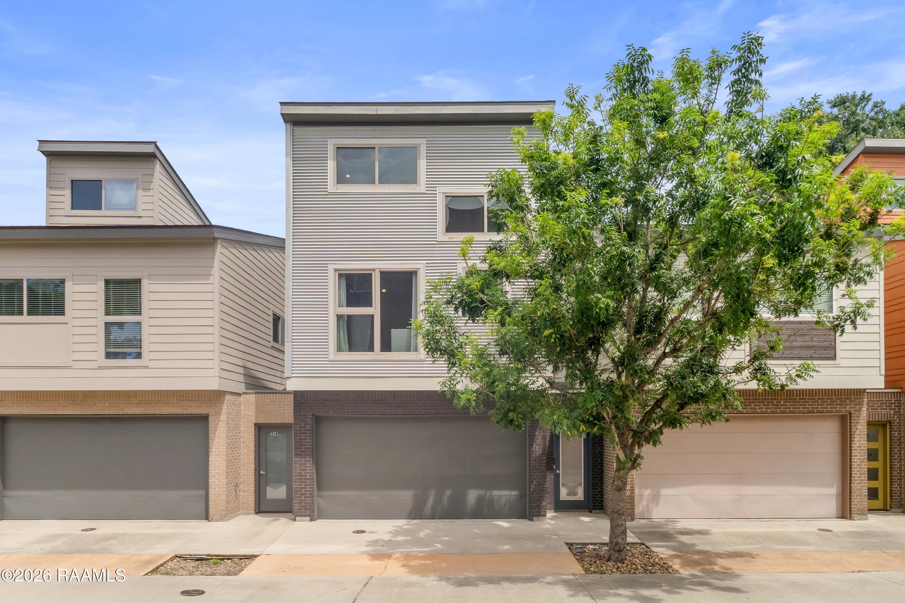 212 Highland Oaks Lane – photo 2