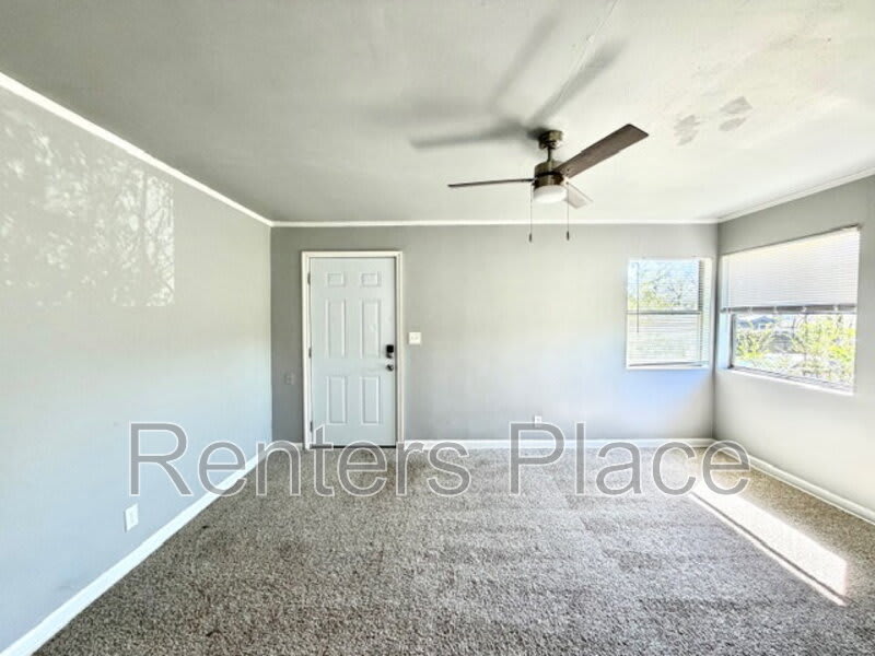 2915 East Easton Street – photo 5