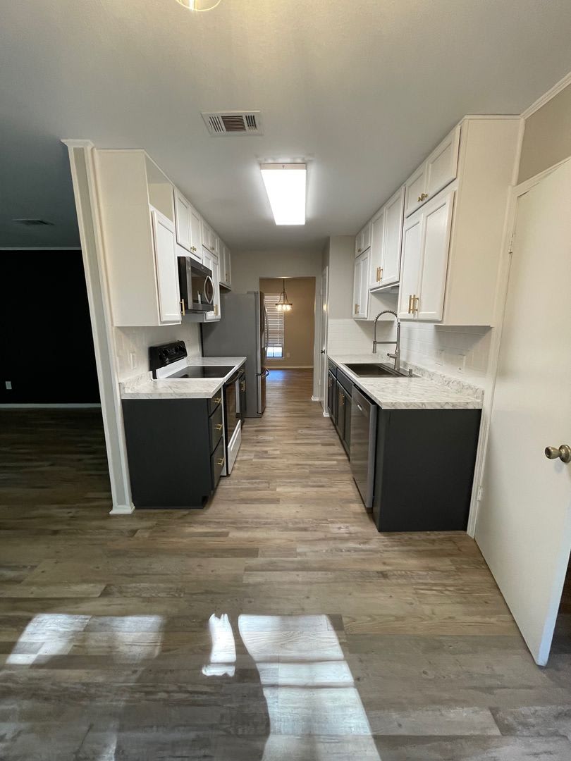 Beautiful Upgraded Home in Northeast Pensacola – photo 5