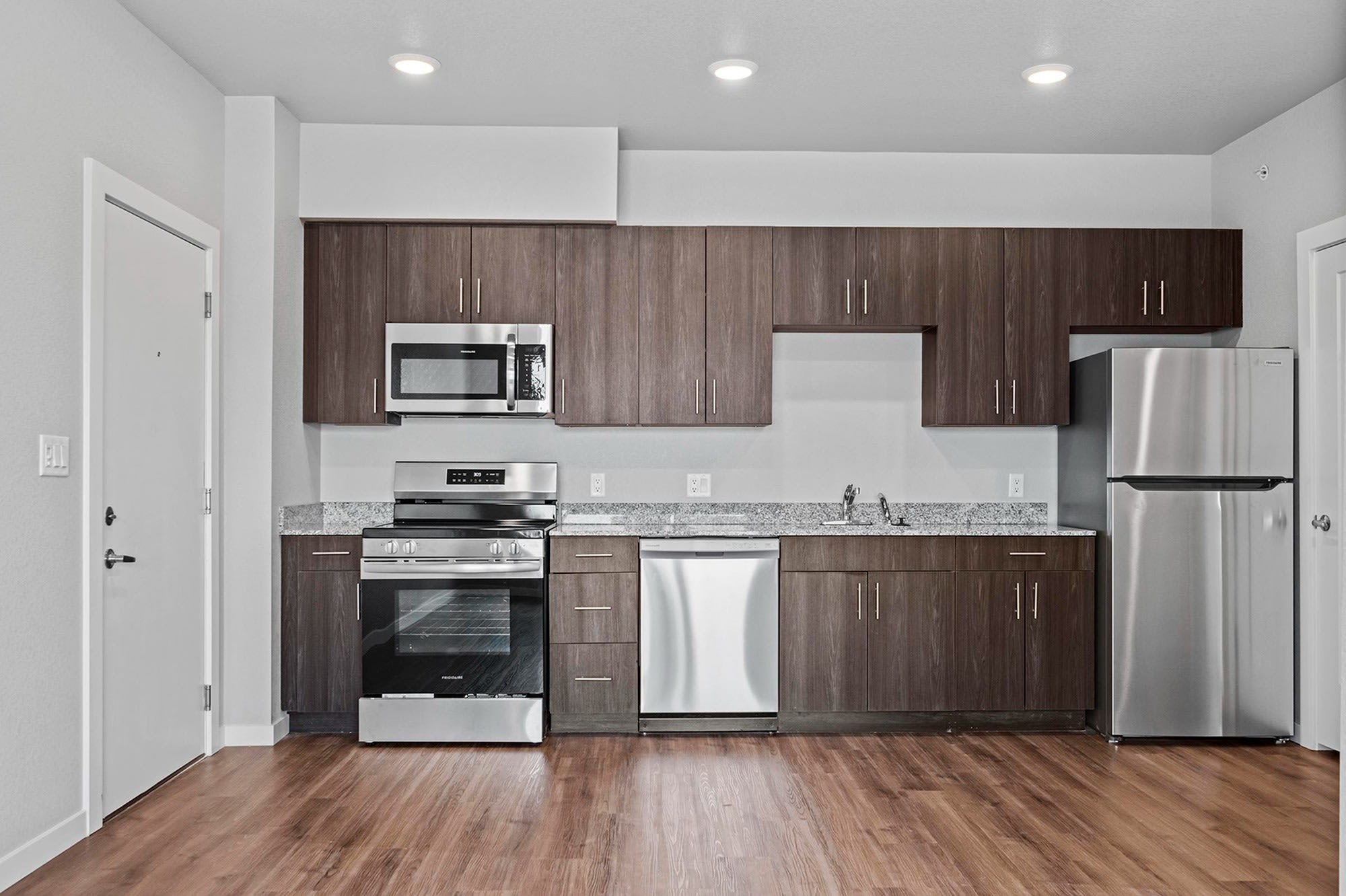 Prospector Apartments – photo 3