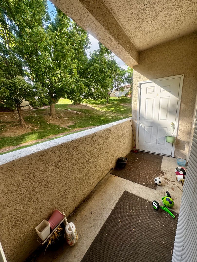 2 Bedroom Condo in gated community – photo 5