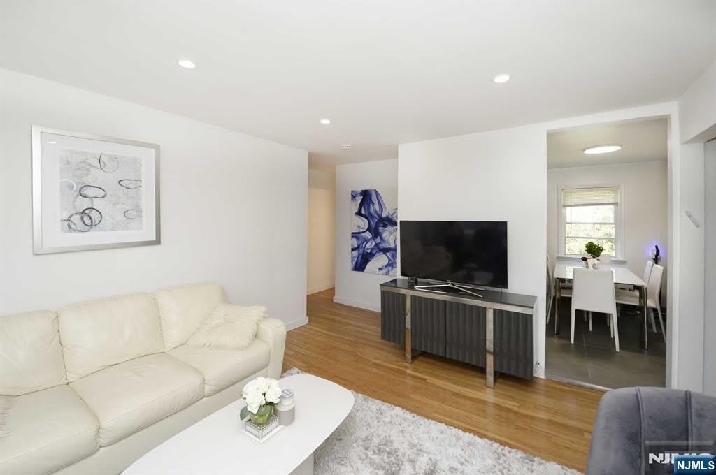 16-12 Plaza Road – photo 1