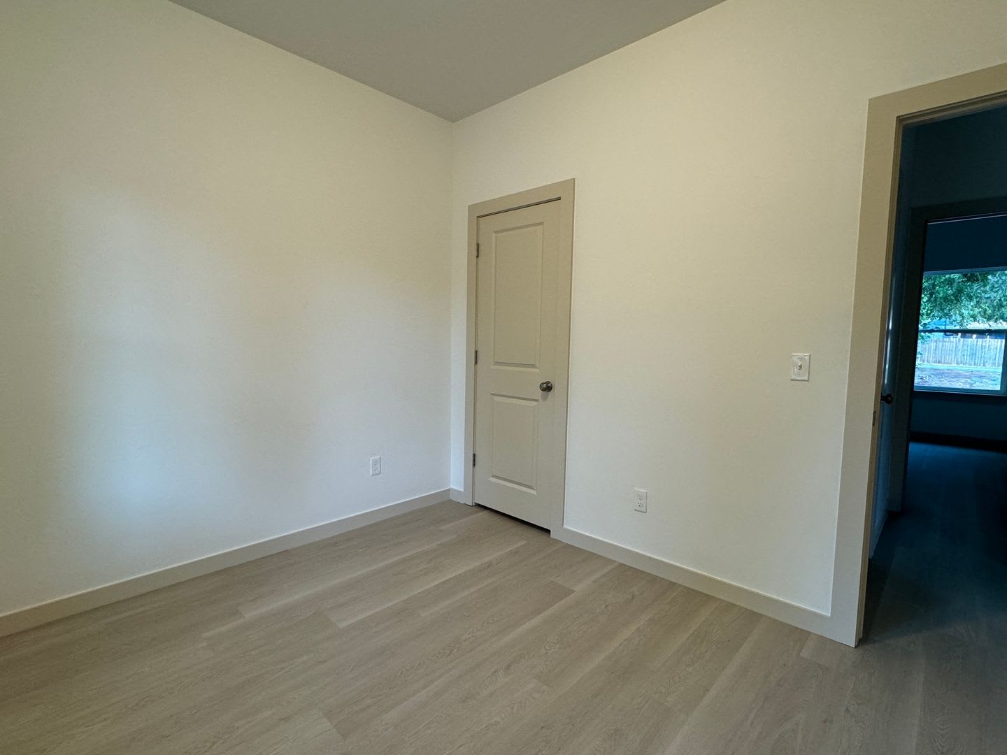 1202 W Iowa- hot new listing! – photo 5