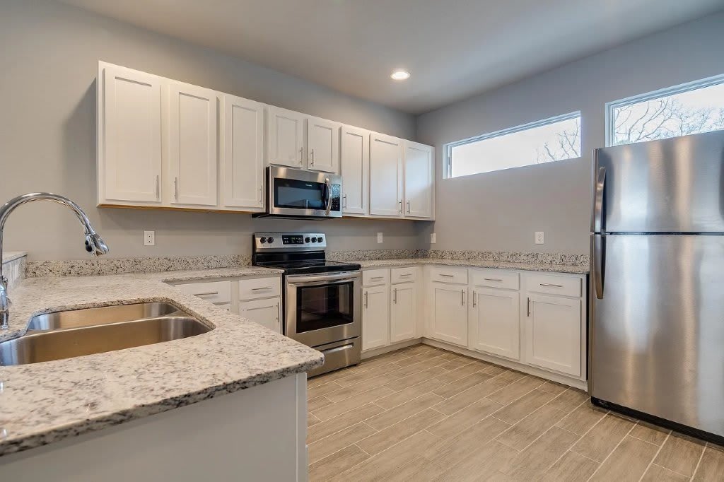1356 N Hog Trough Drive – photo 1