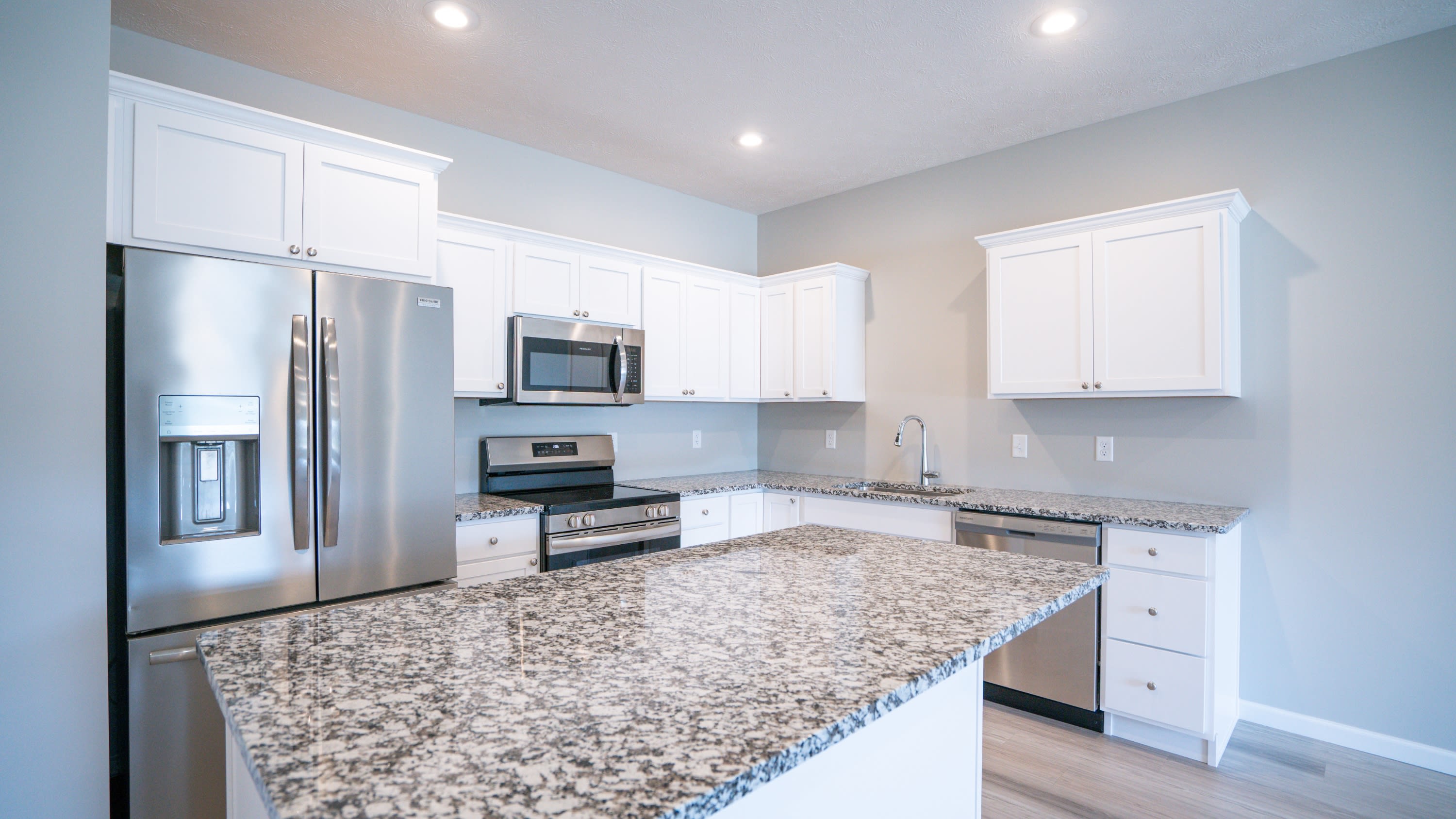 4324 Dawn Street – photo 2