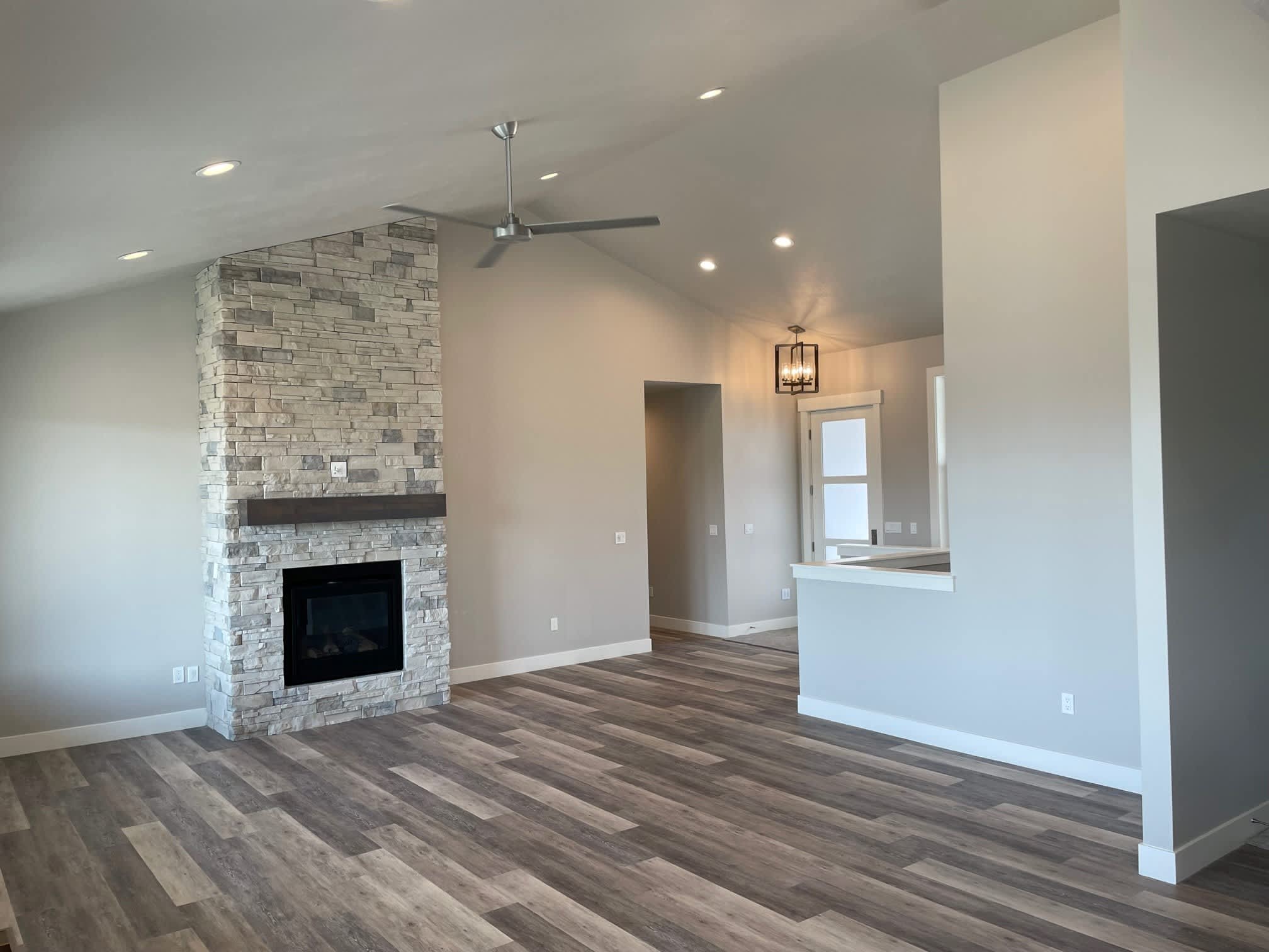 1354 East 670 North – photo 4