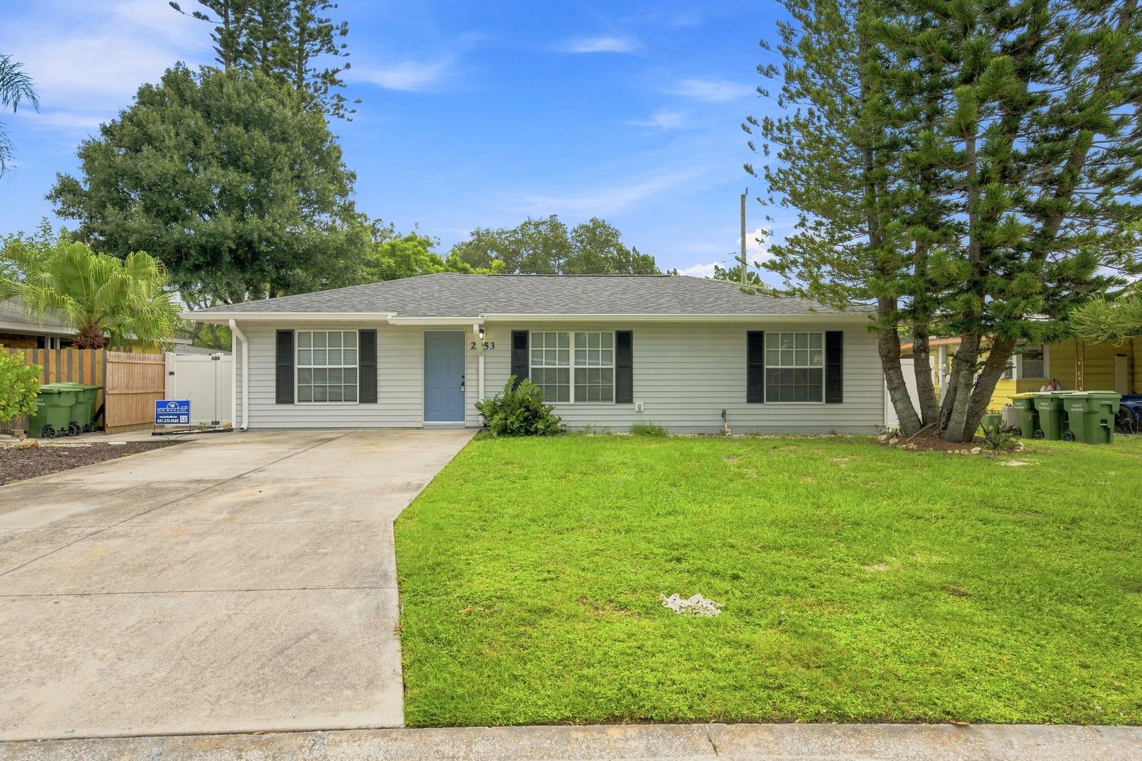 3-Bed/2-Bath Sarasota Gem: Private Pool & Central Location!! – photo 1