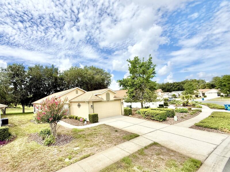 240 Center Oak Circle – photo 4