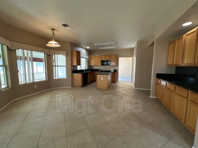 2961 S Buena Vista Ave – photo 4