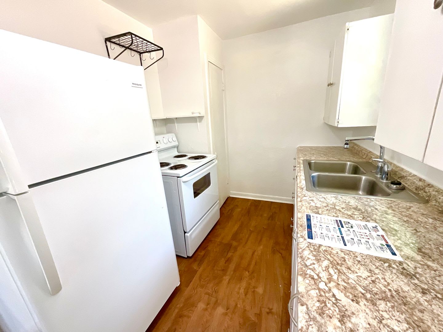 Charming 2 Bedroom House with Detached Garage & Workshop in the Heart of Llano! – photo 5
