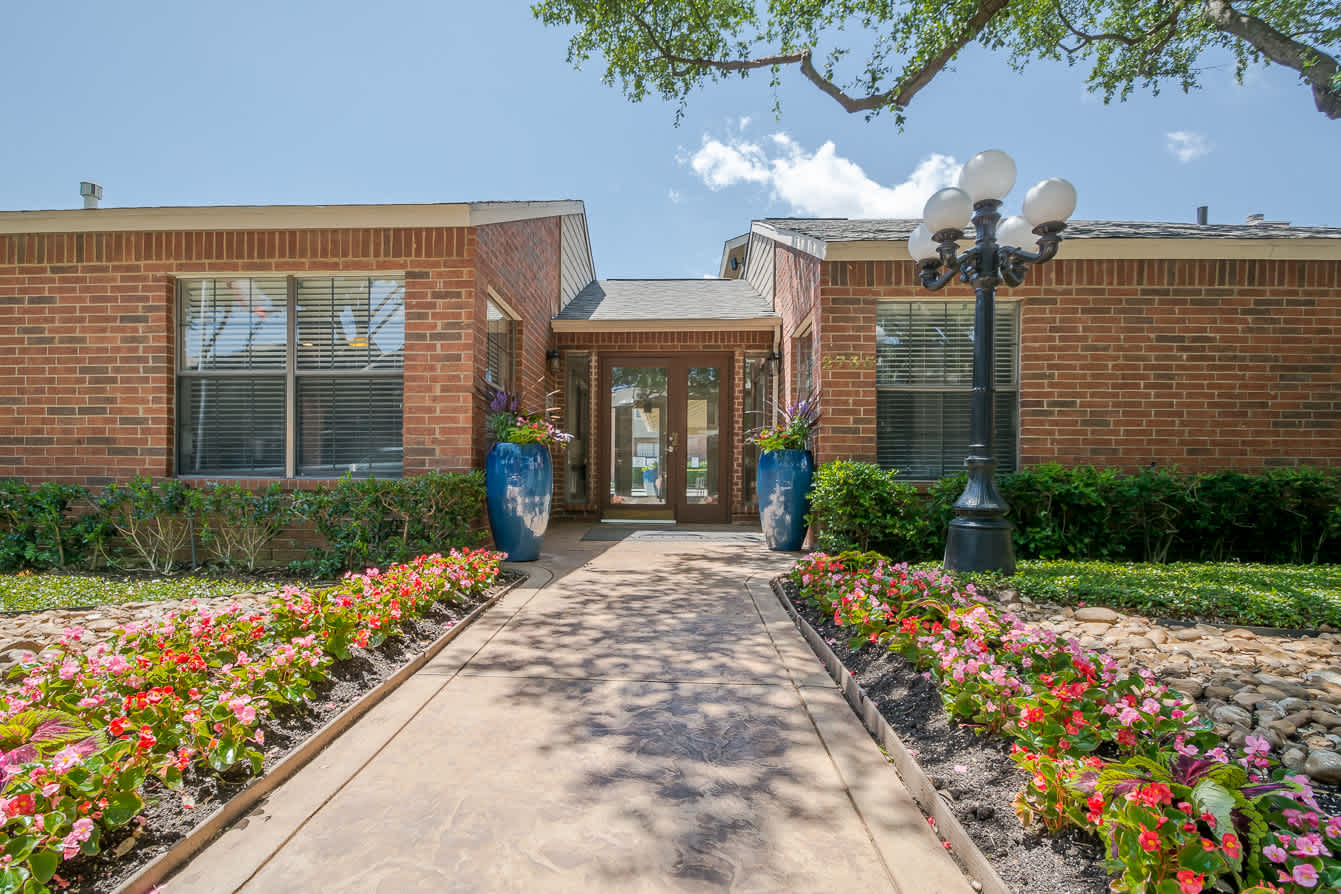 Amberly Village – photo 2
