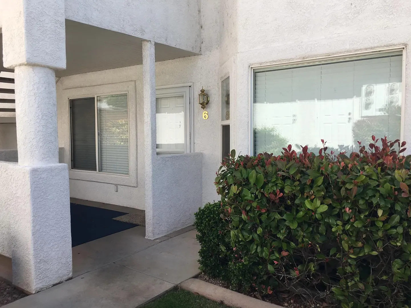 3 Bedroom Condo with Community Pool! – photo 3