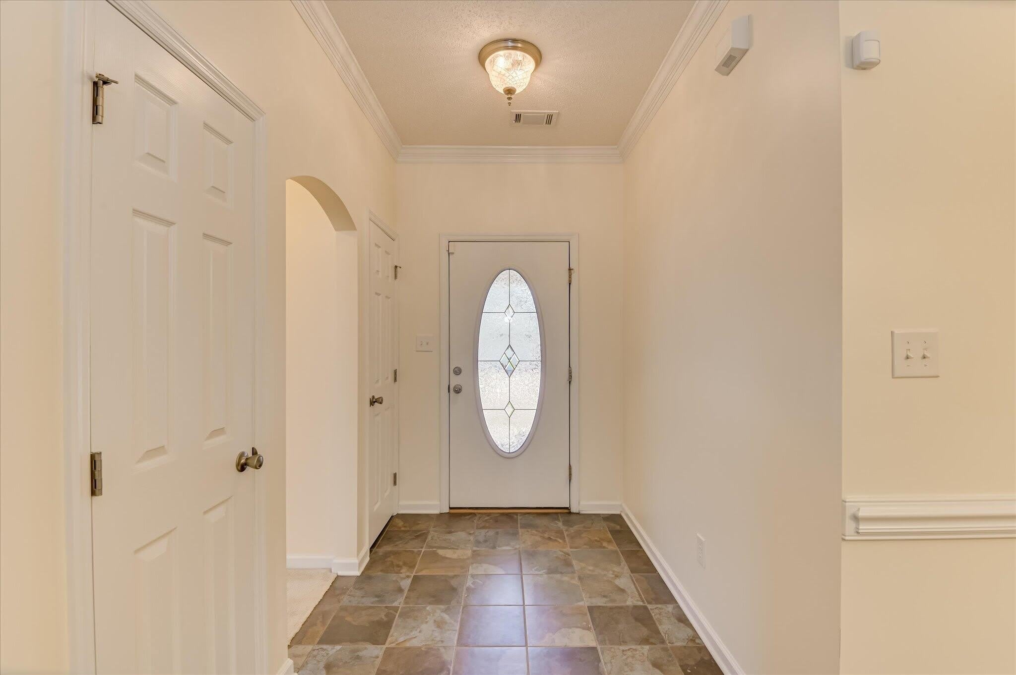 443 Surrey Park Drive SE – photo 5