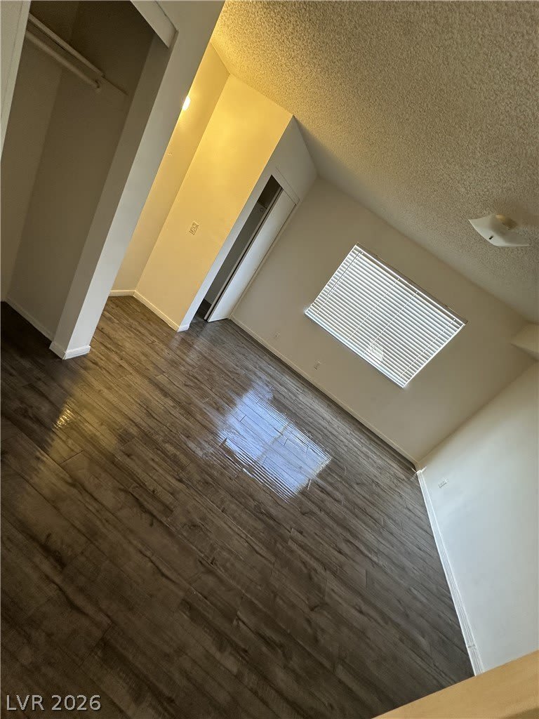 5808 Bromley Avenue – photo 4