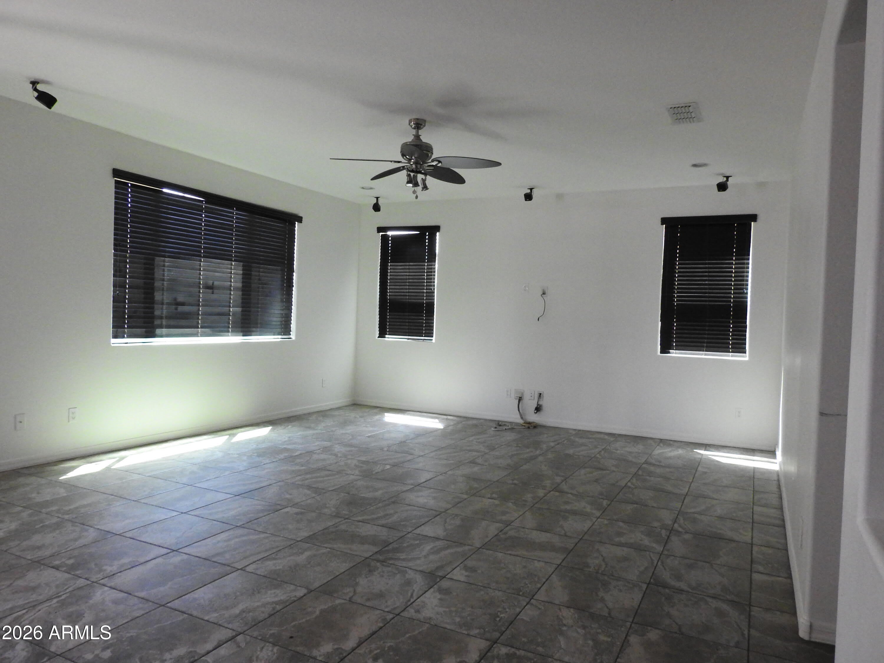 1471 E FLAMINGO Way – photo 3
