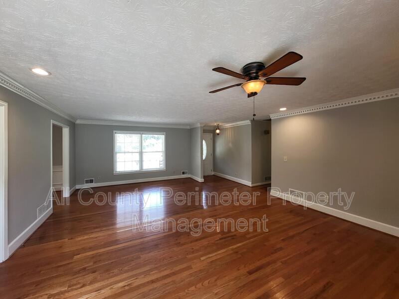 4548 Shallowford Road – photo 2