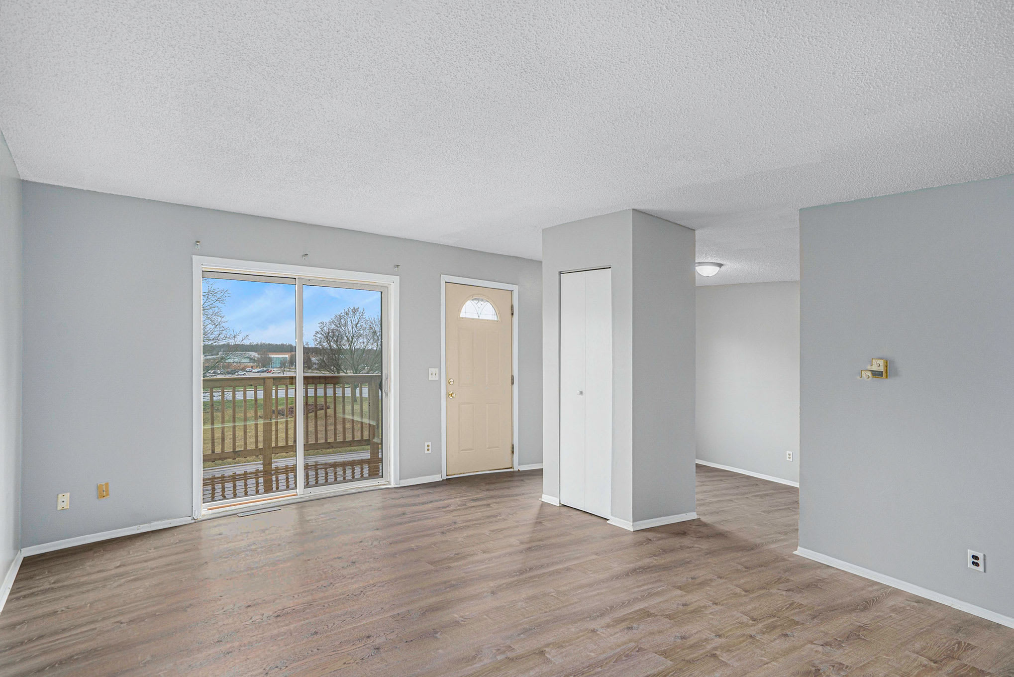 5955 Briarcliff Lane – photo 3