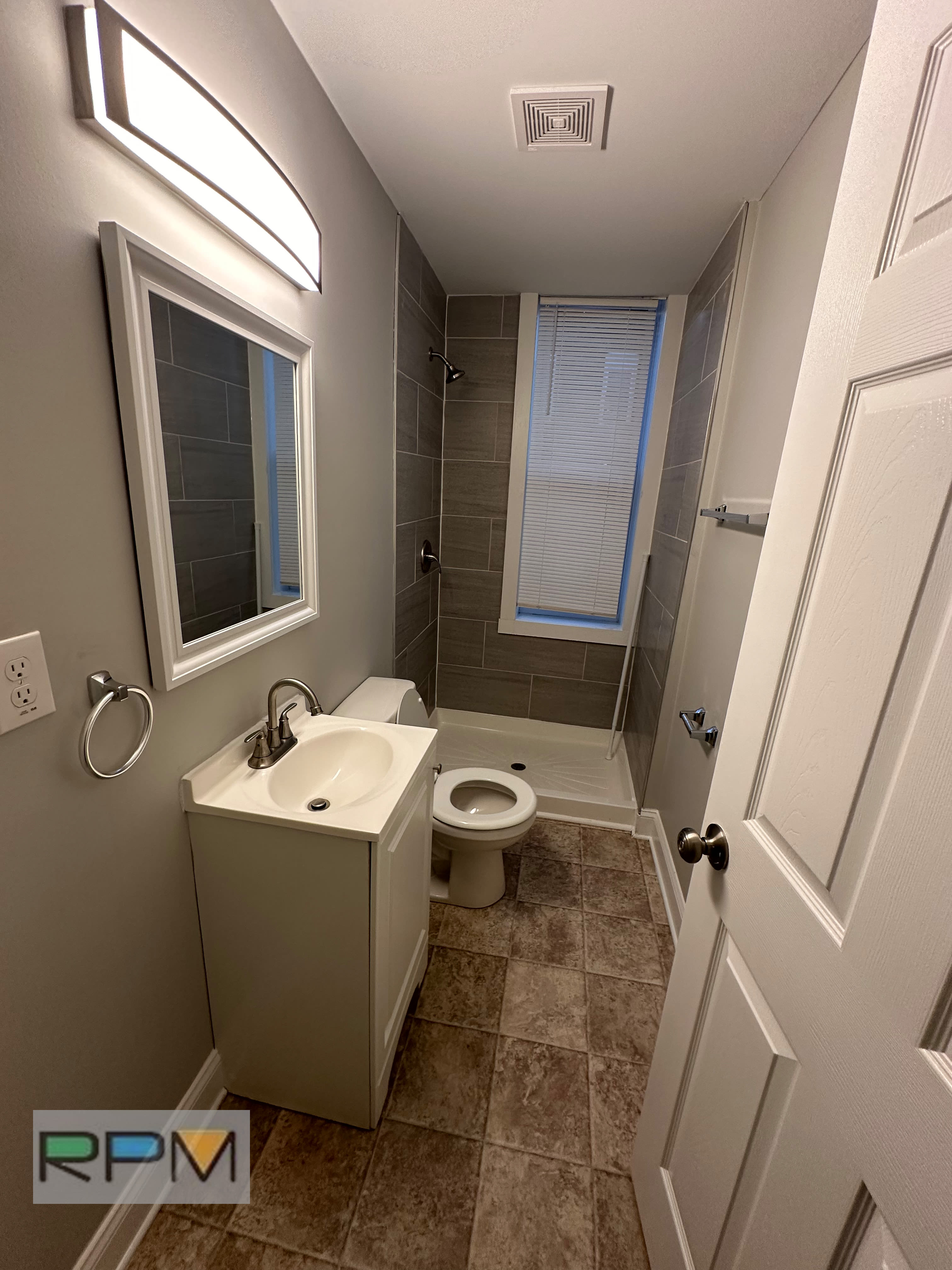 2508 E Madison St – photo 3