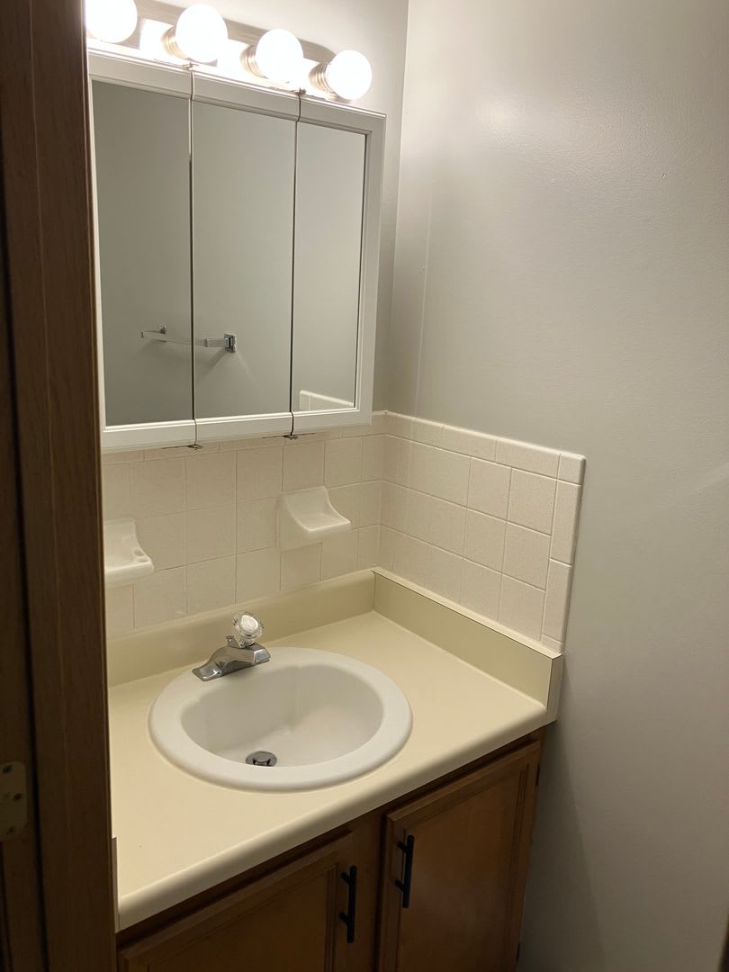 Spacious 2-Bedroom Living in a Quiet Community! – photo 4