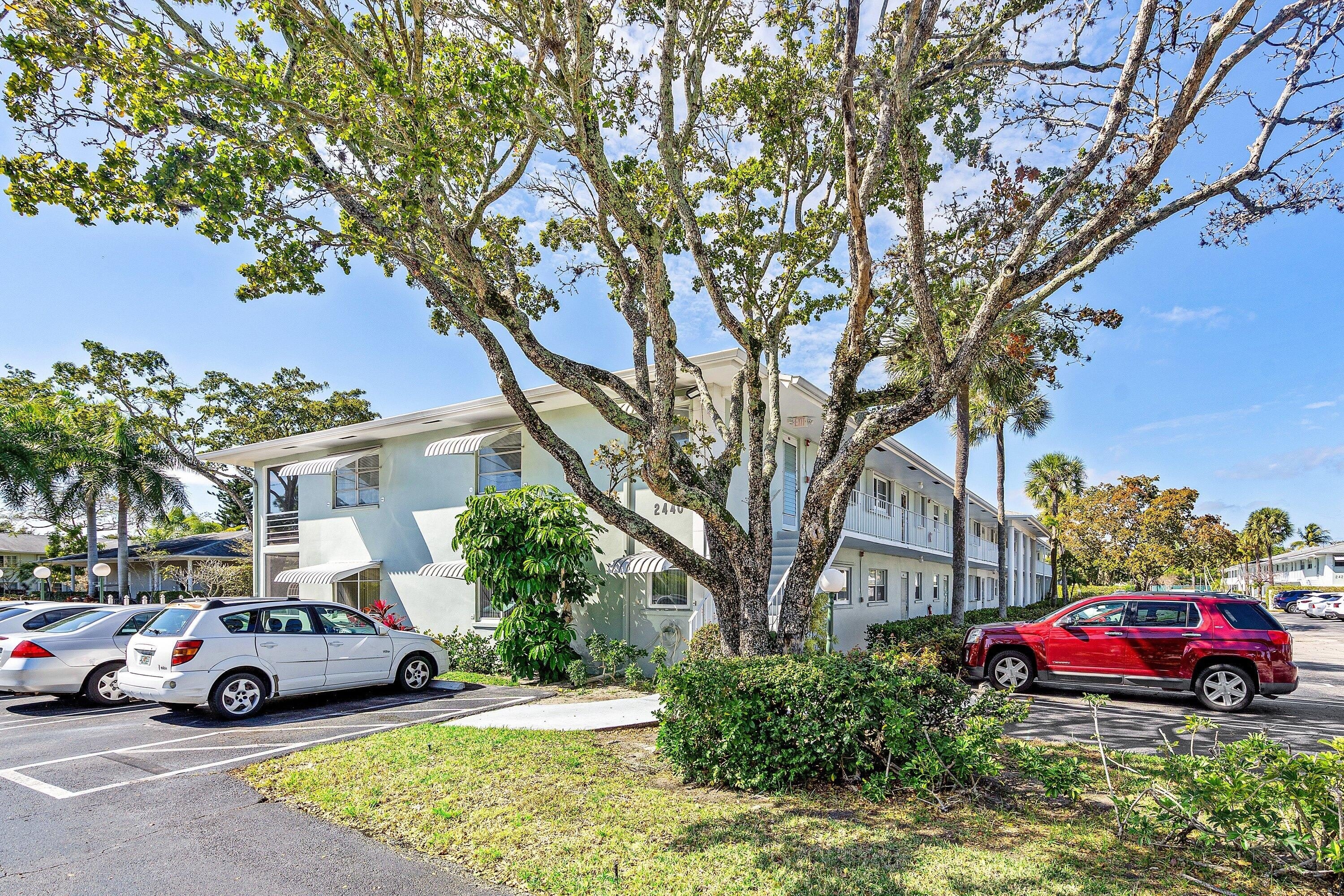 2440 SW 22nd Avenue – photo 2