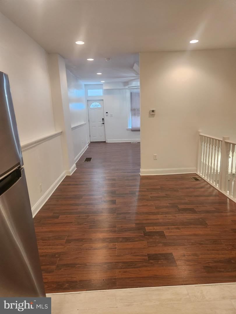 3 beds 1 .5 bath – photo 4