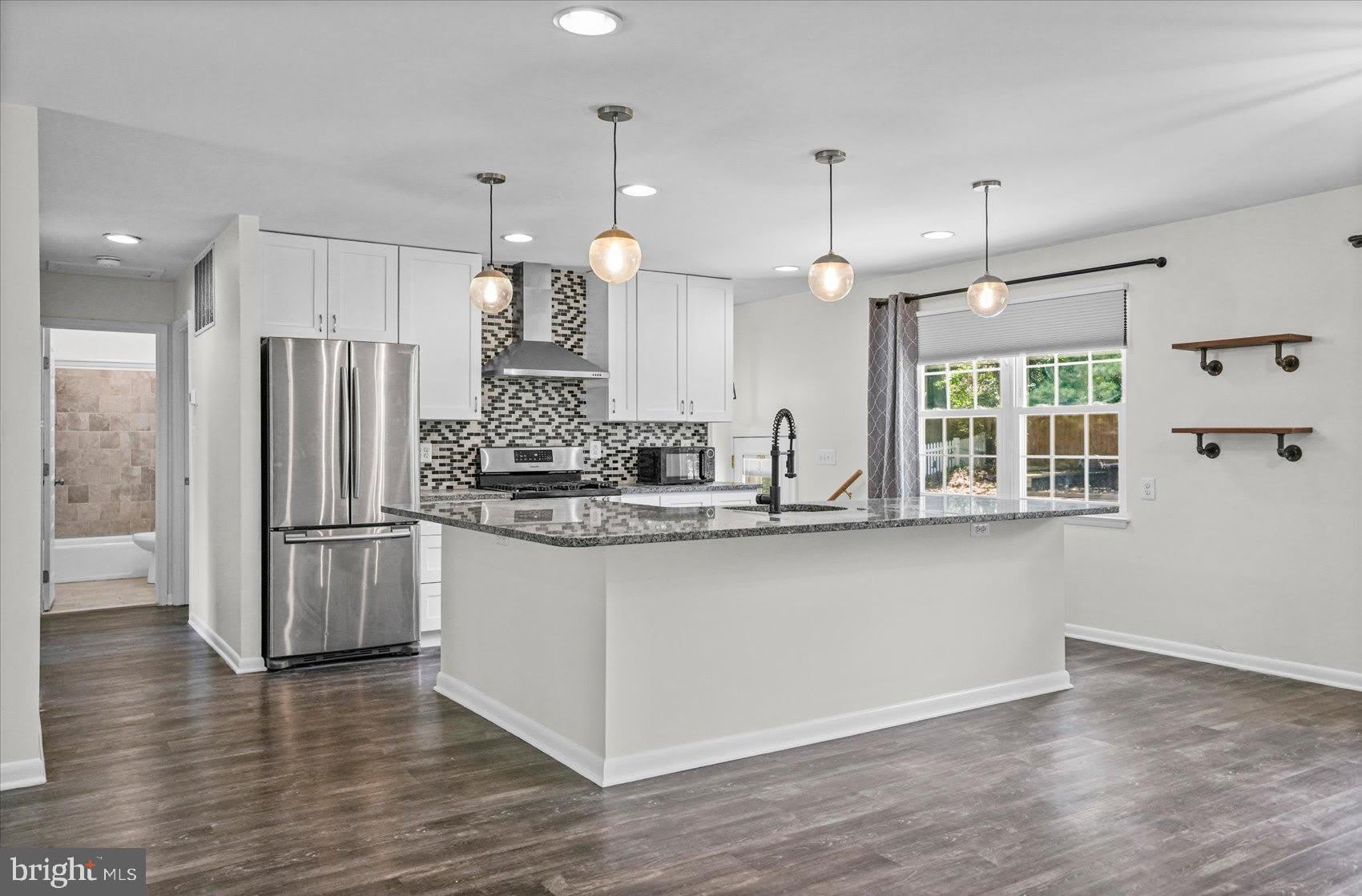 10202 DAVENTRY Drive – photo 3