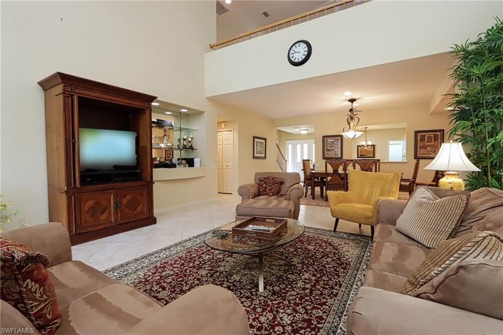 5815 Persimmon Way – photo 3