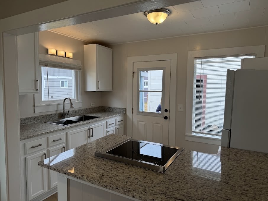 218 West 3rd Street – photo 2