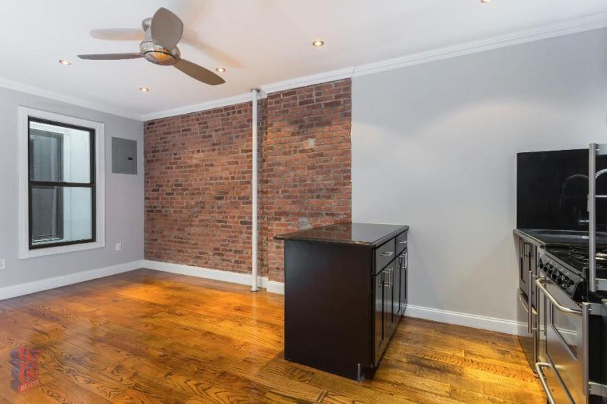 438 W 52ND ST. – photo 3