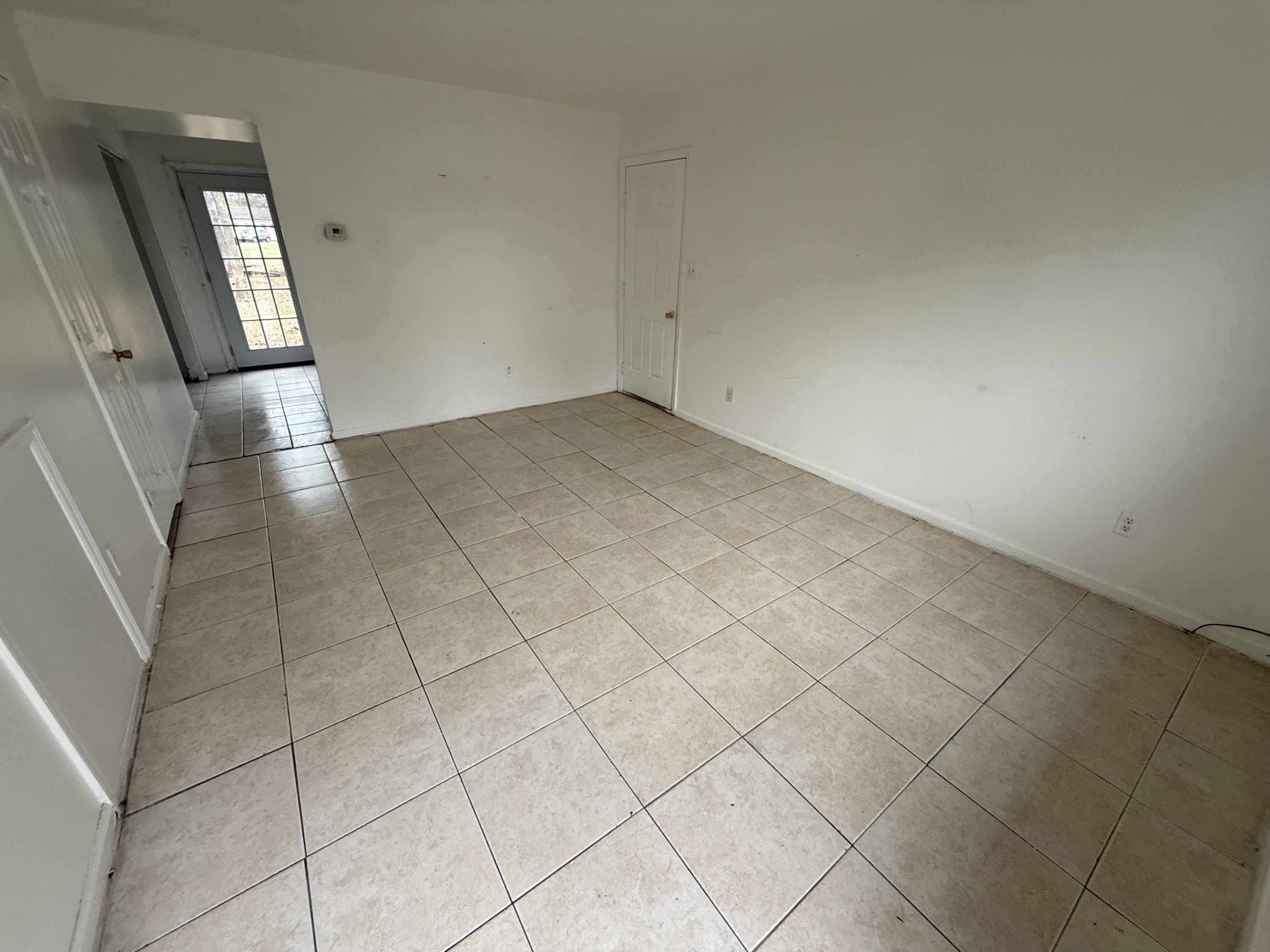 1112 S Saint Marks AveApt B – photo 2