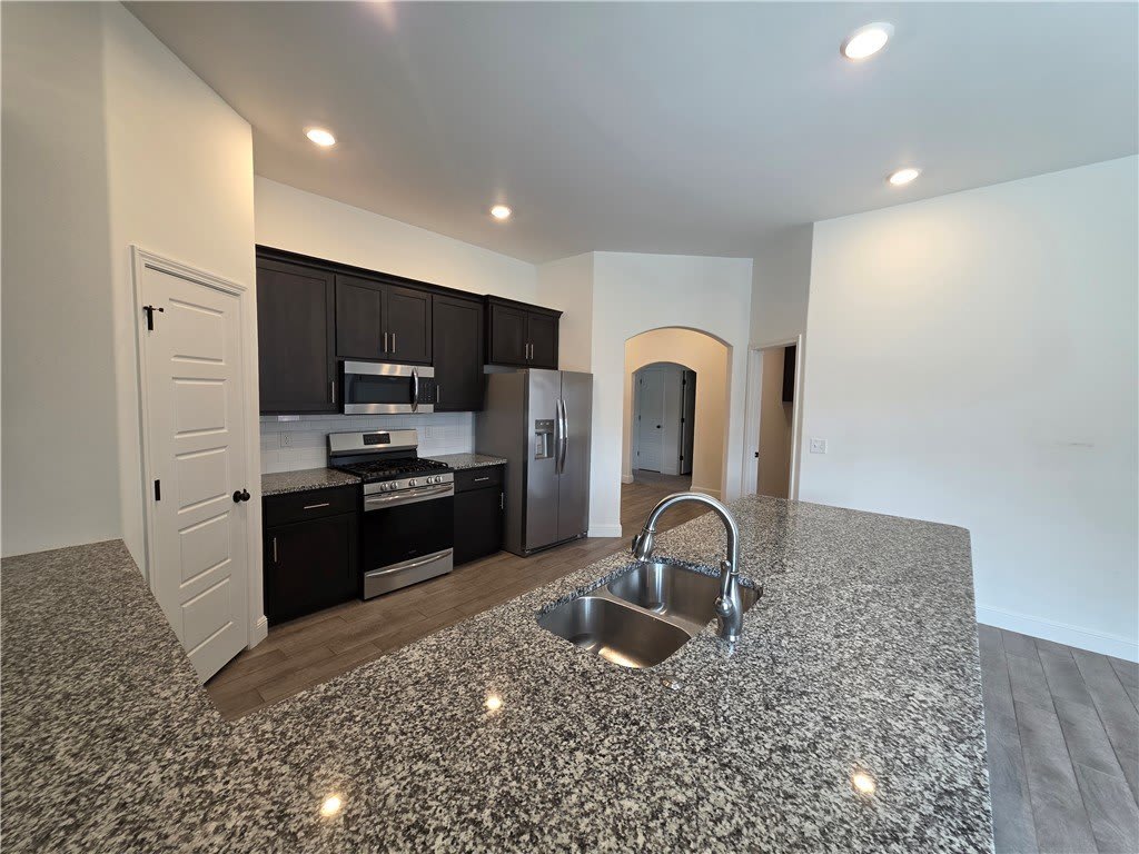 2405 Graham Lane – photo 5