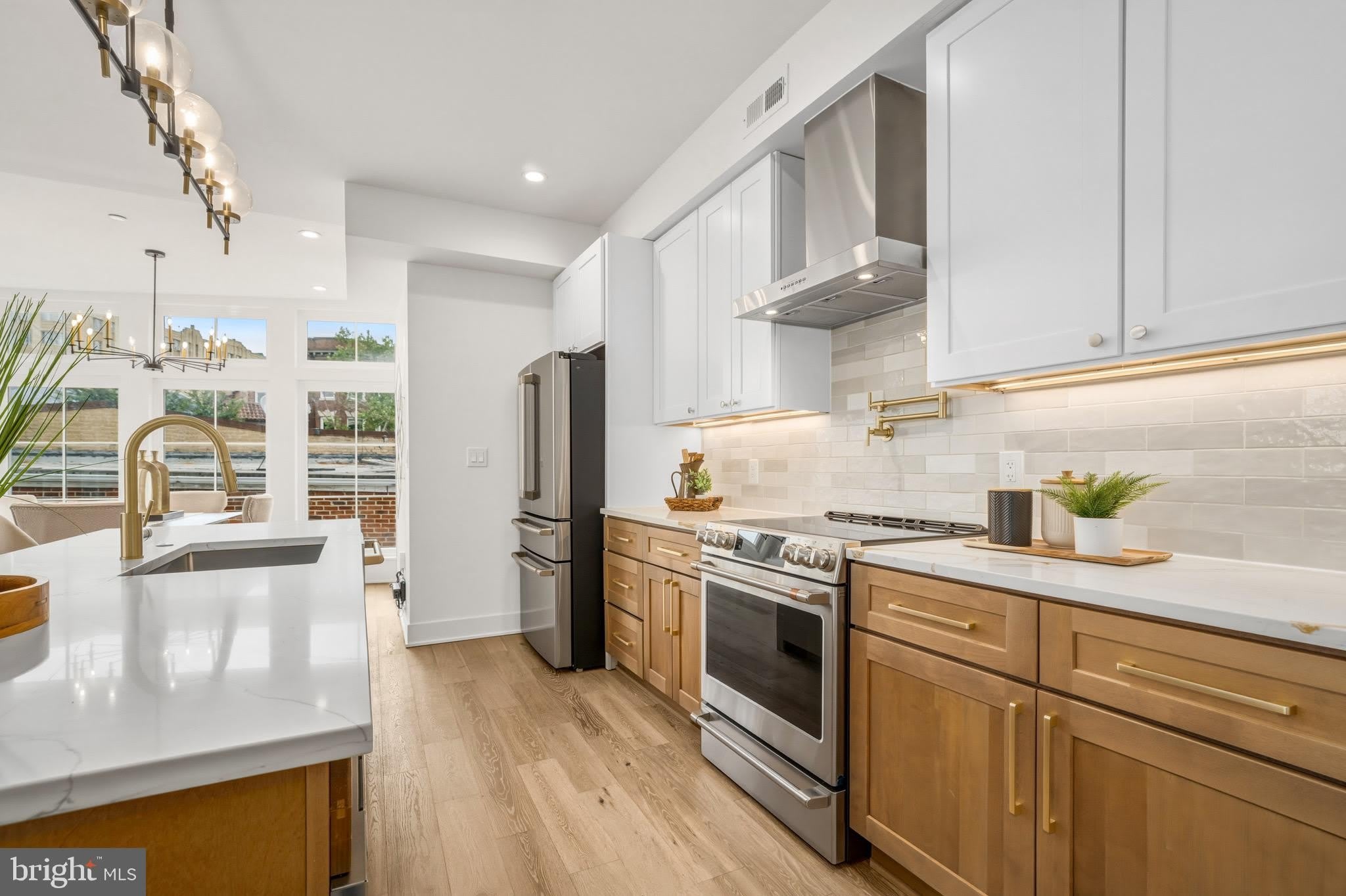 1614 Kilbourne Place Nw – photo 4