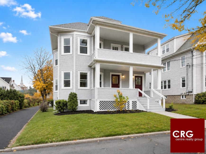24 Saunders Rd. – photo 1