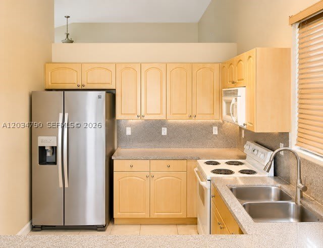 5420 SW 134th Ave – photo 2