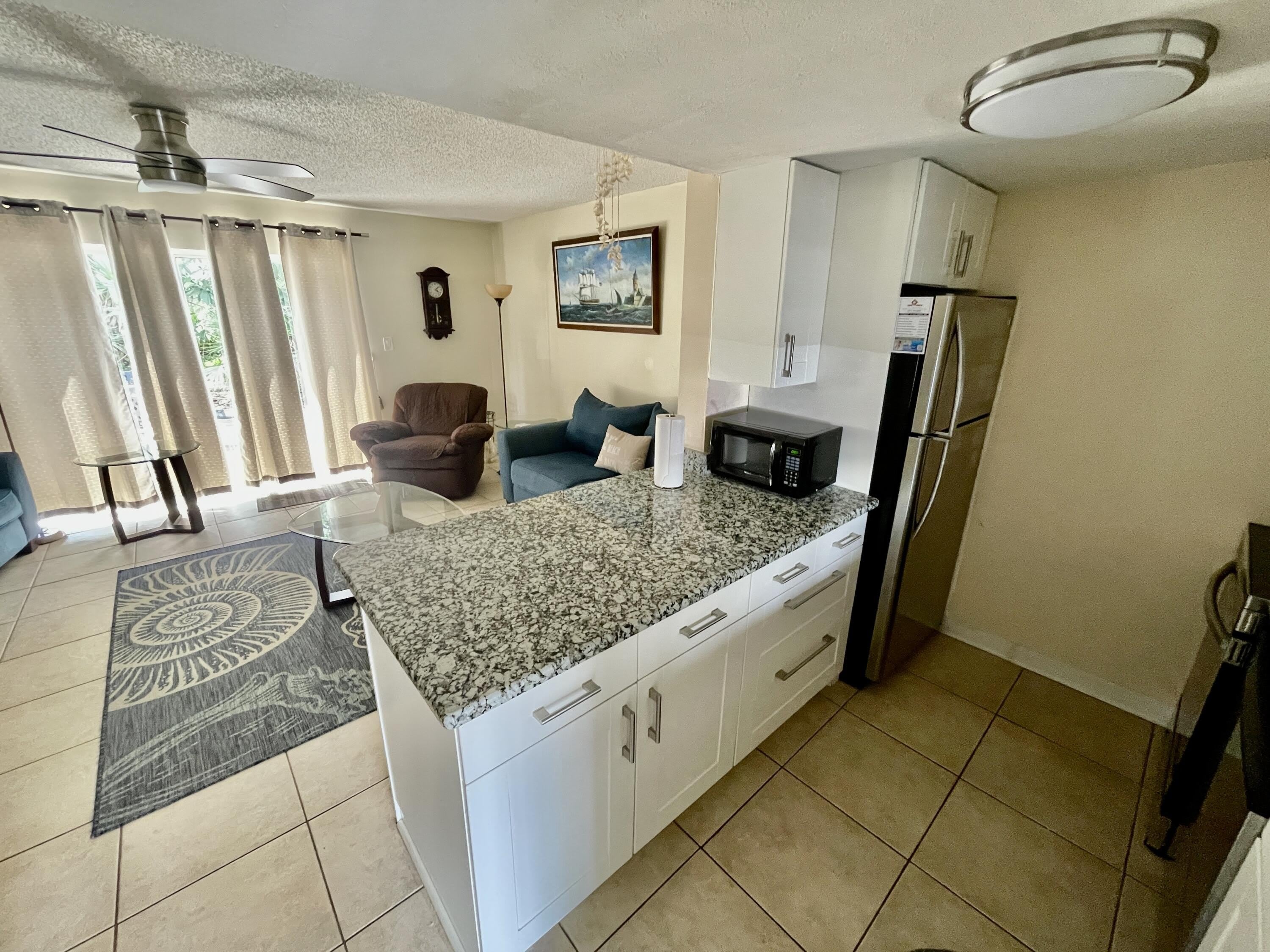239 Seaport Boulevard – photo 4