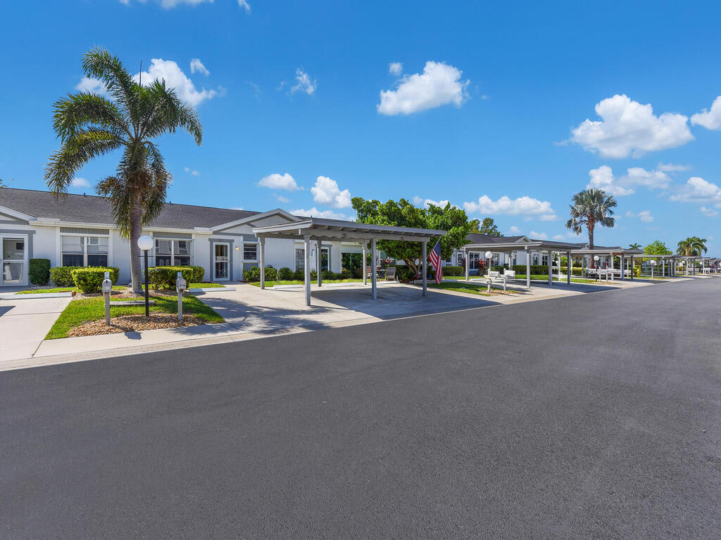 6815 Sandtrap Drive – photo 2